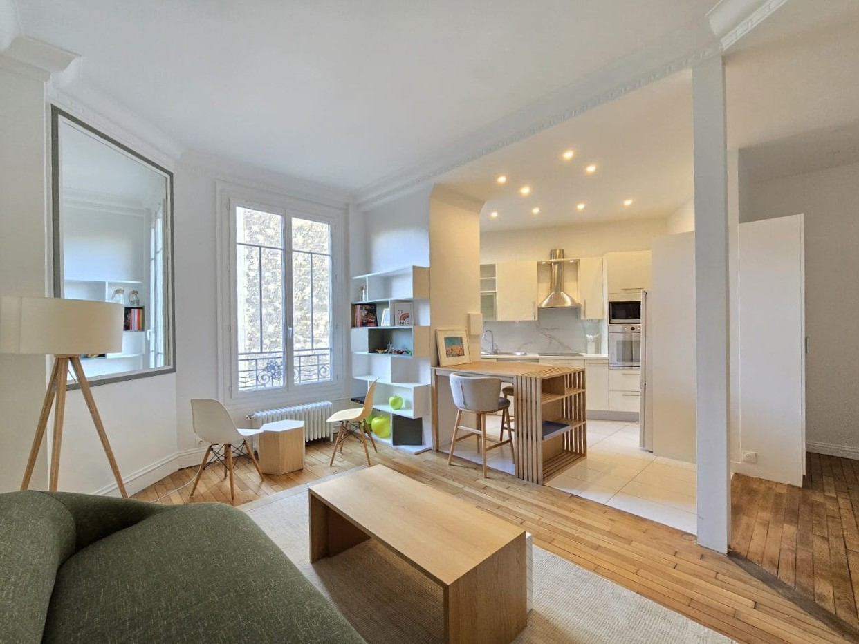 Photo Rennes - Montparnasse -  2 pièces Refait à neuf - Bail Code CIVIL UNIQUEMENT image 1/6