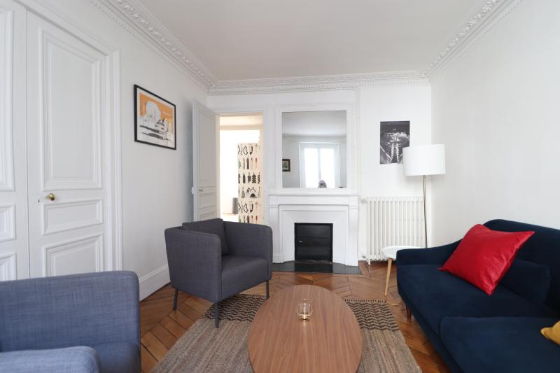Agence immobilière de QUOD,  ASSOCIES Paris 17eme