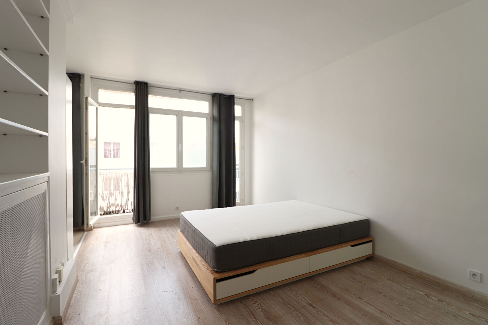 Photo Appartement Neuilly Sur Seine 1 pièce(s) 26 m2 image 1/5