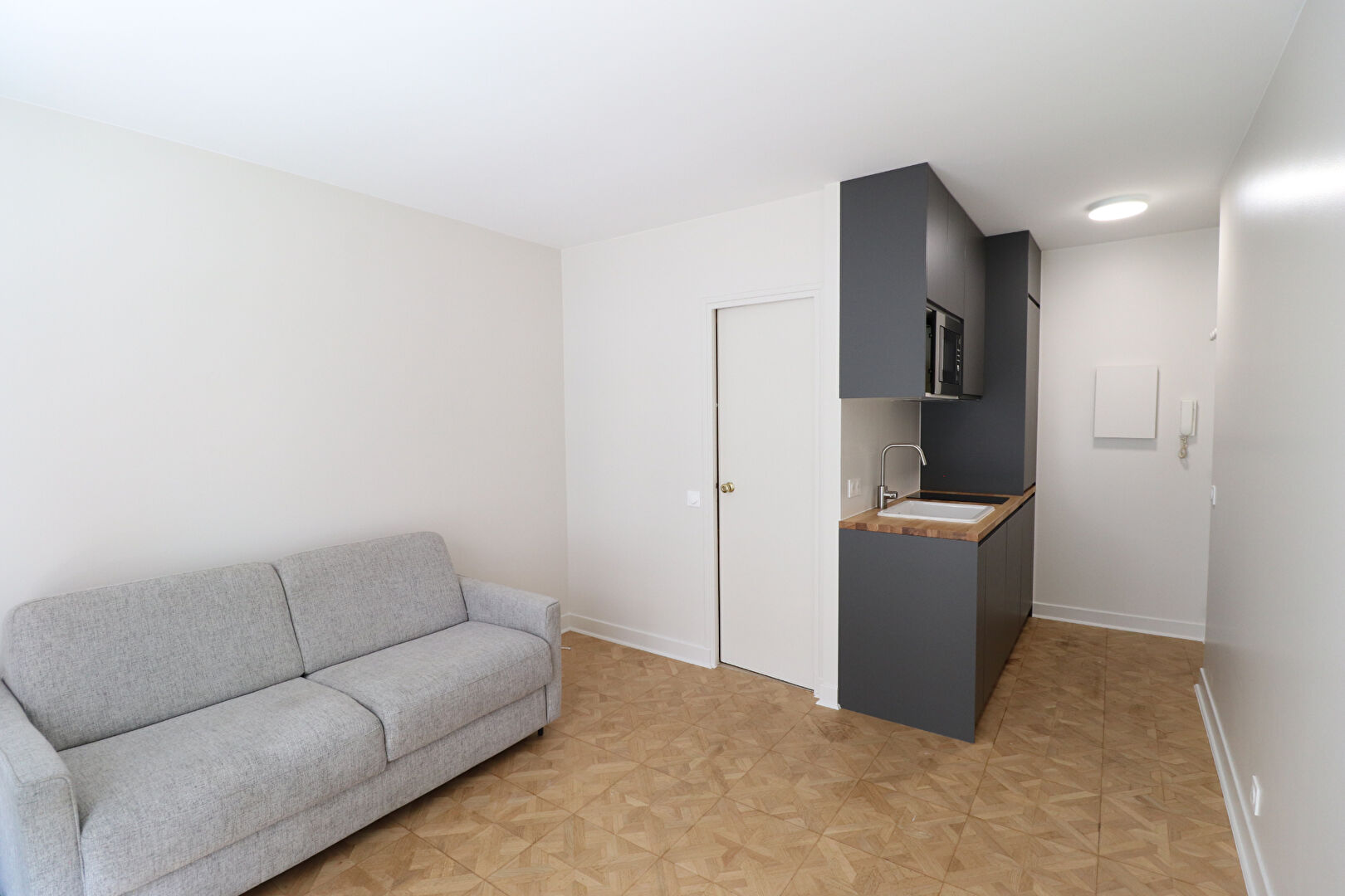 Agence immobilière de QUOD,  ASSOCIES Paris 17eme