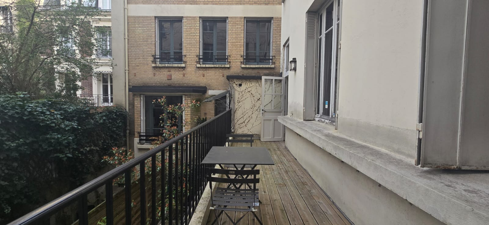 Agence immobilière de QUOD,  ASSOCIES Paris 17eme