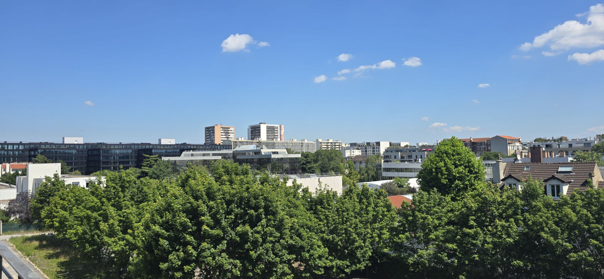 Photo Appartement Clichy avec terrasse- 2 pièces de 47 m2 - Terrasse. image 6/6
