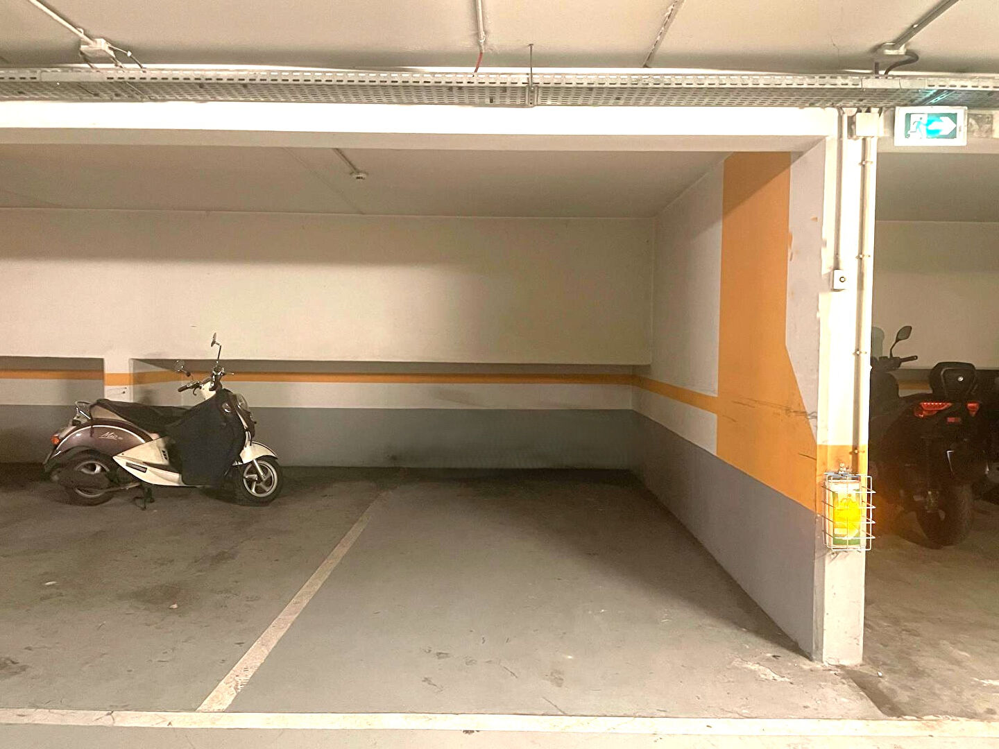 Photo PARKING             TROCADERO image 2/2