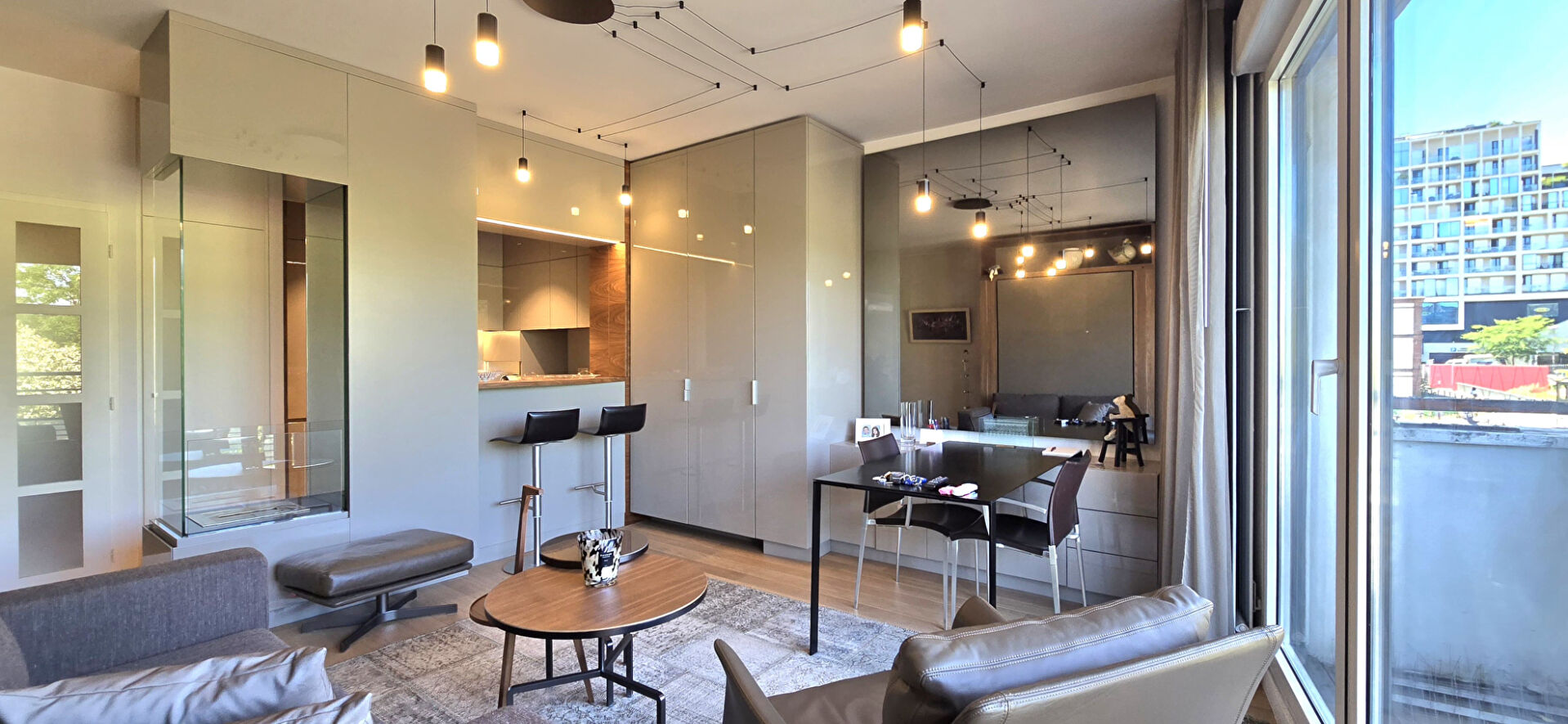 Agence immobilière de QUOD,  ASSOCIES Paris 17eme