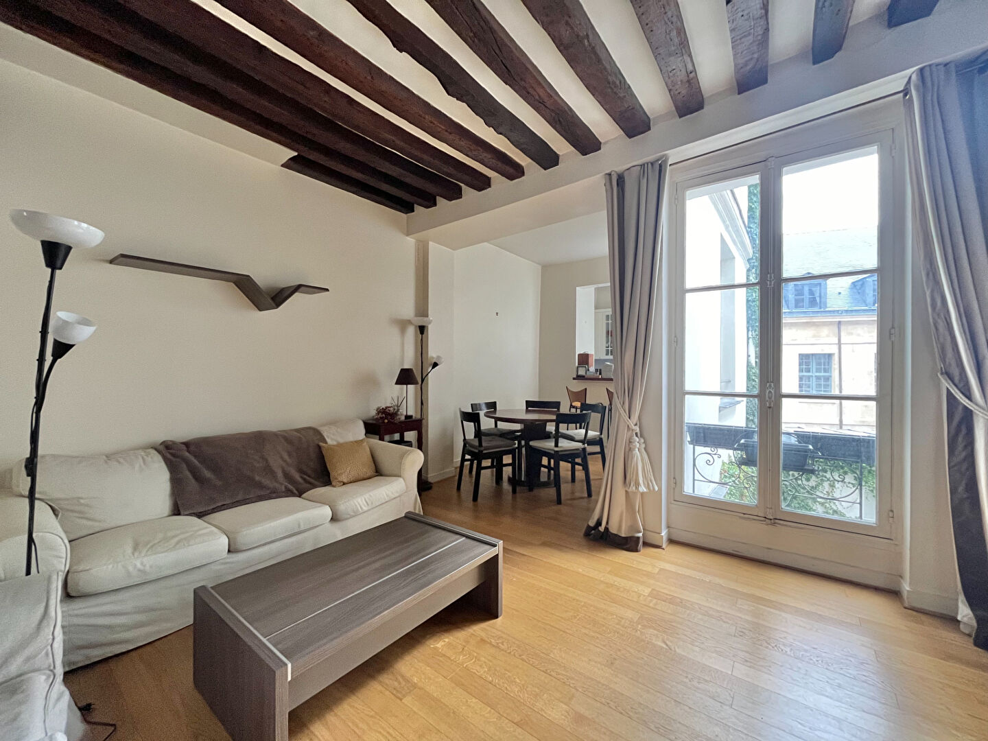 Photo Charmant 3 pièces en duplex - Paris 6 (71,6 m²) image 2/6