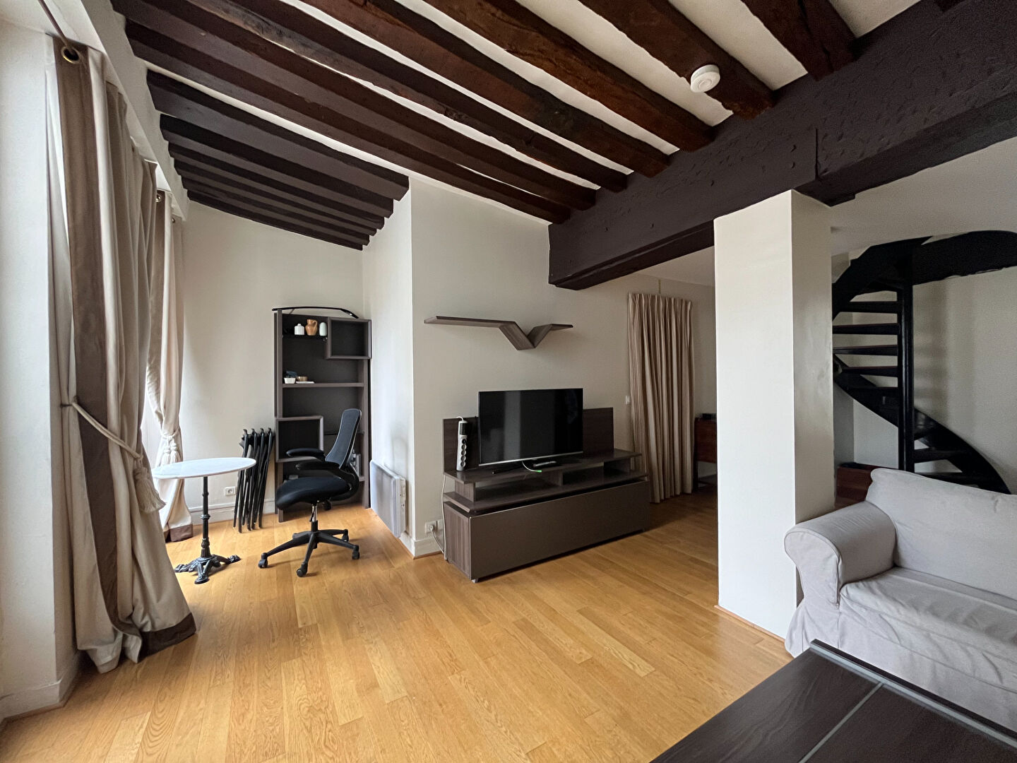 Photo Charmant 3 pièces en duplex - Paris 6 (71,6 m²) image 3/6