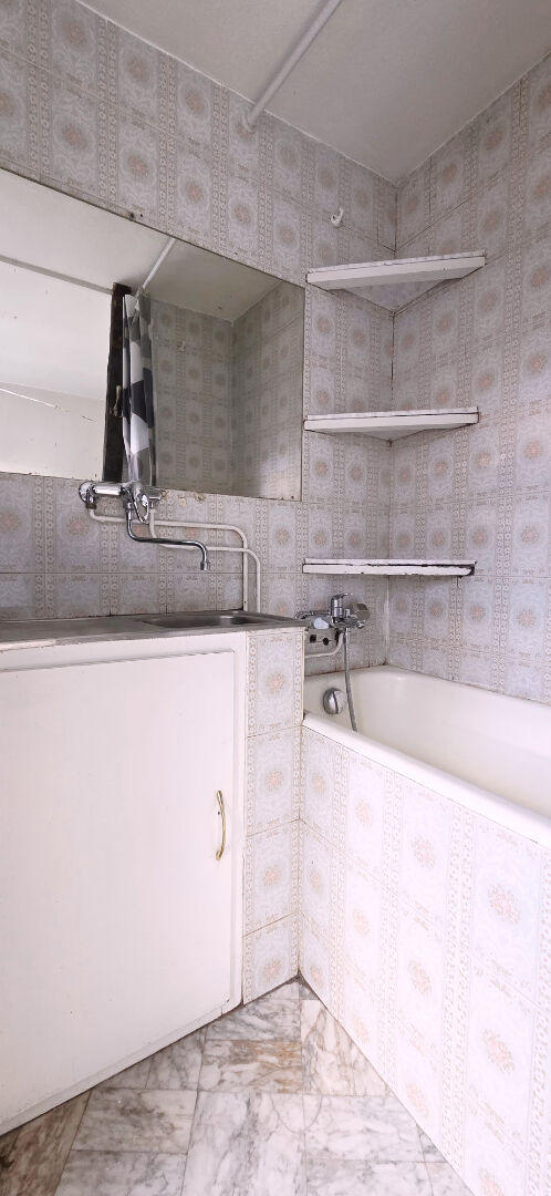 Photo PARIS 17 MALESHERBES  _ A deux pas du marché Lévis _ jolie studette 11,25 m² au sol image 3/6