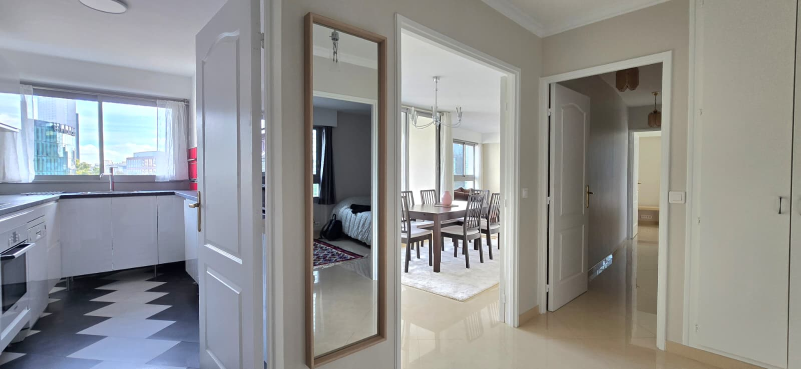 Photo Appartement Courbevoie 3 pièce(s) 87 m2 image 2/6