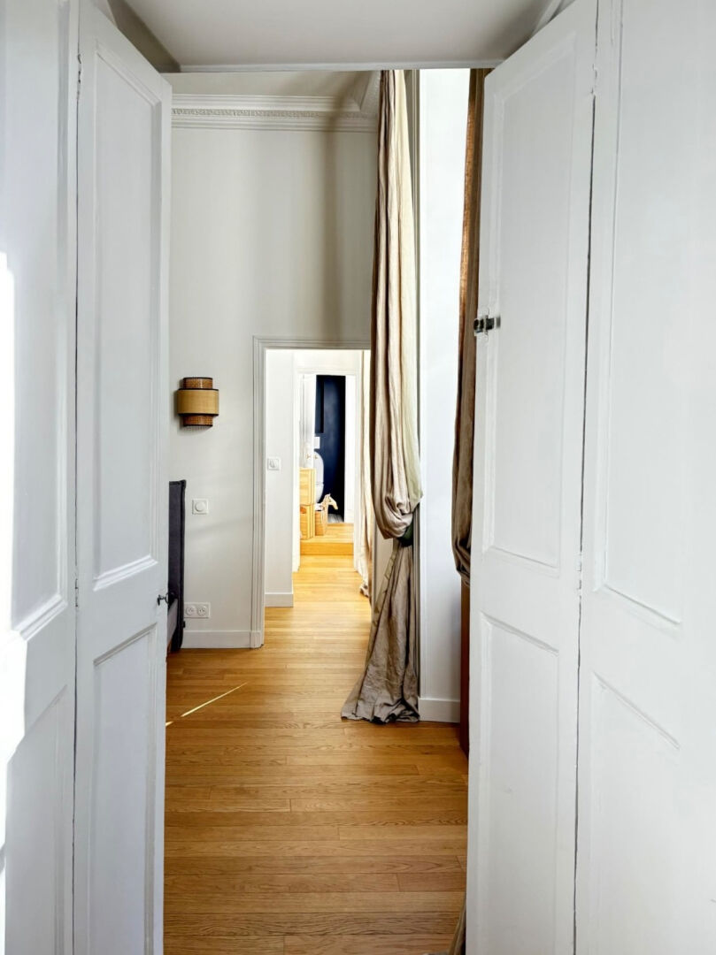 Photo Palais Royal - Appartement 3 pièces 68 m2 entièrement rénové image 4/6