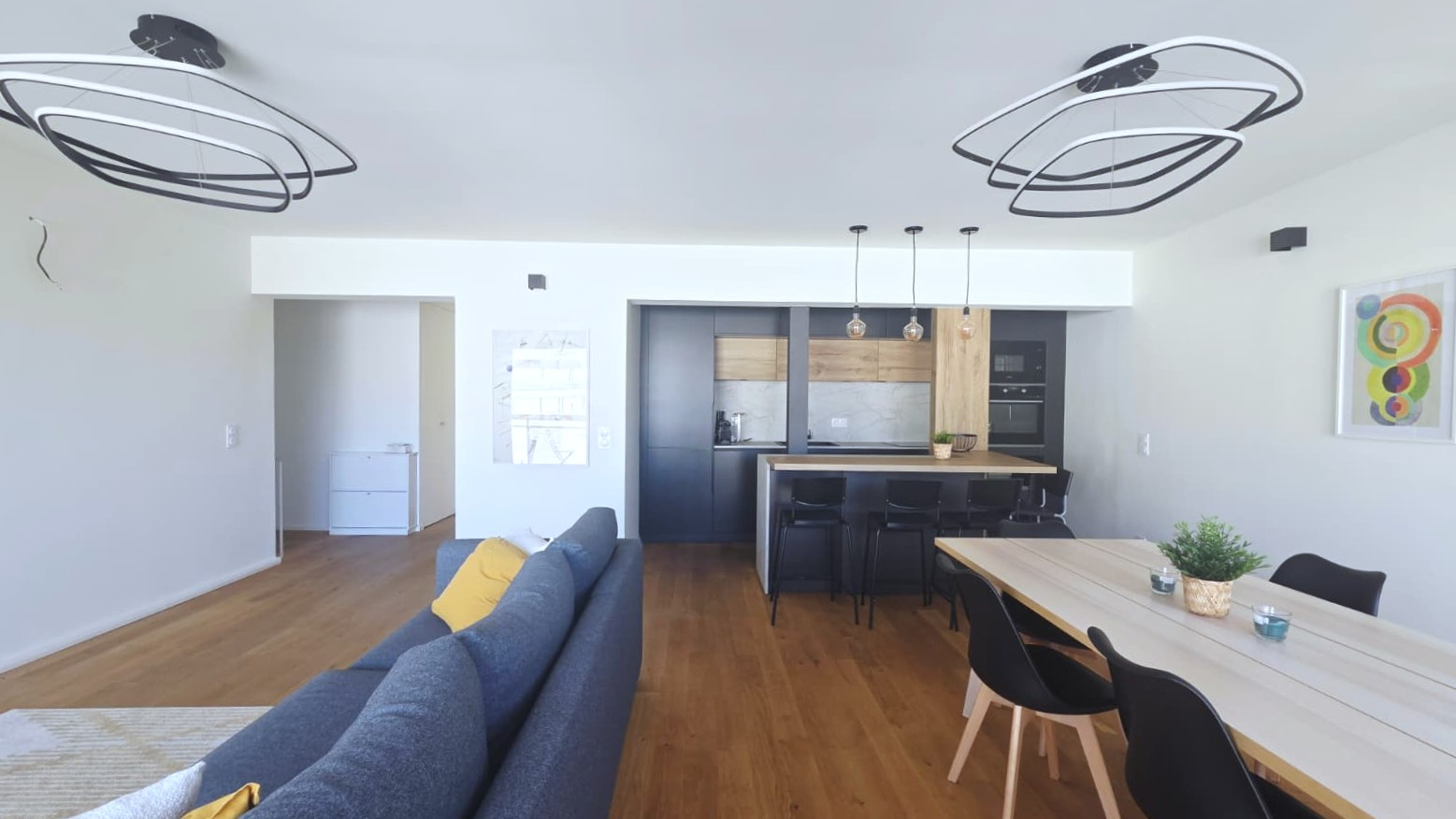 Photo PARIS 15 COMMERCE _         Bel appartement 2 chambres avec balcon 85 m² image 3/6