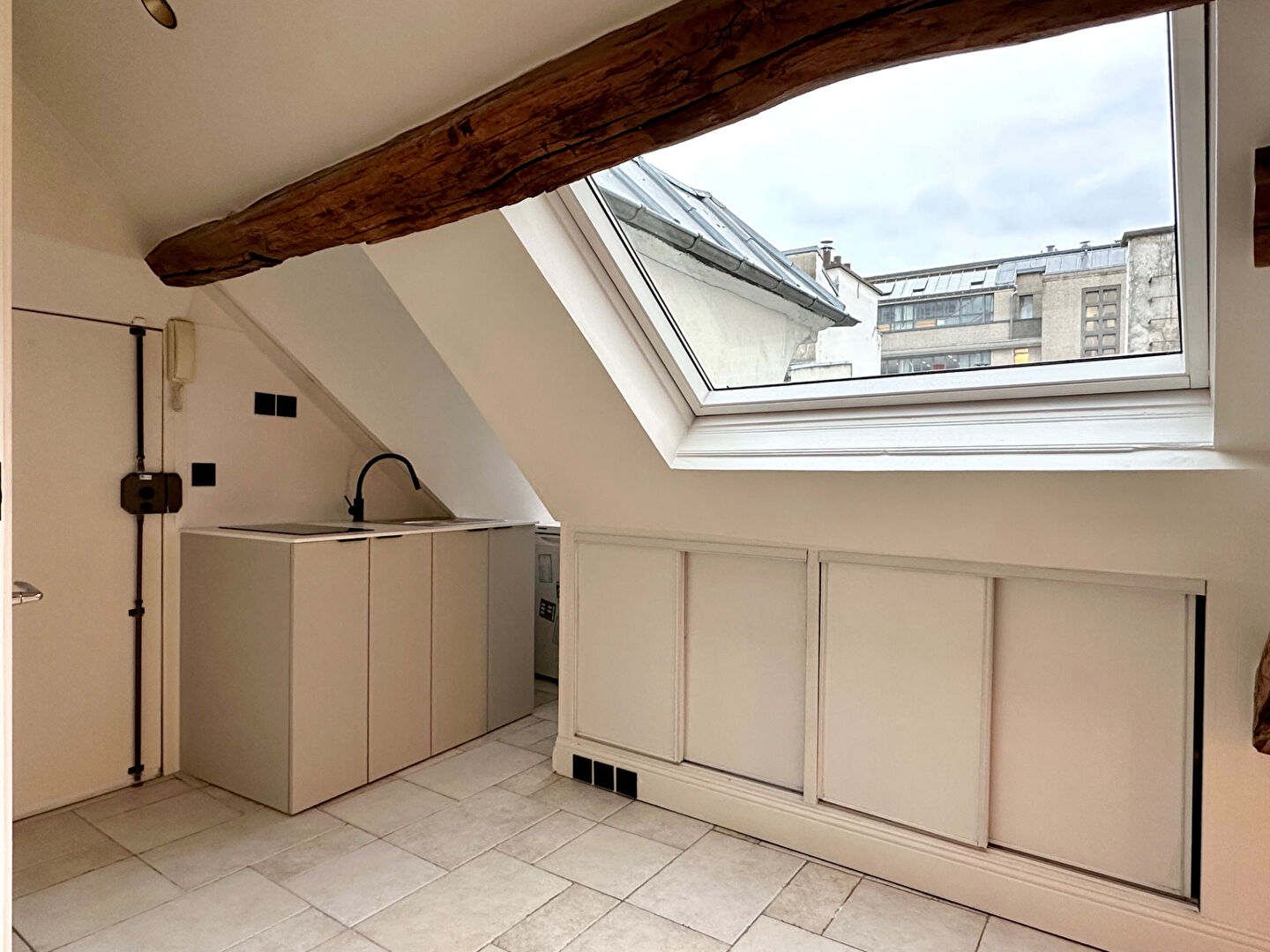 Agence immobilière de QUOD,  ASSOCIES Paris 17eme