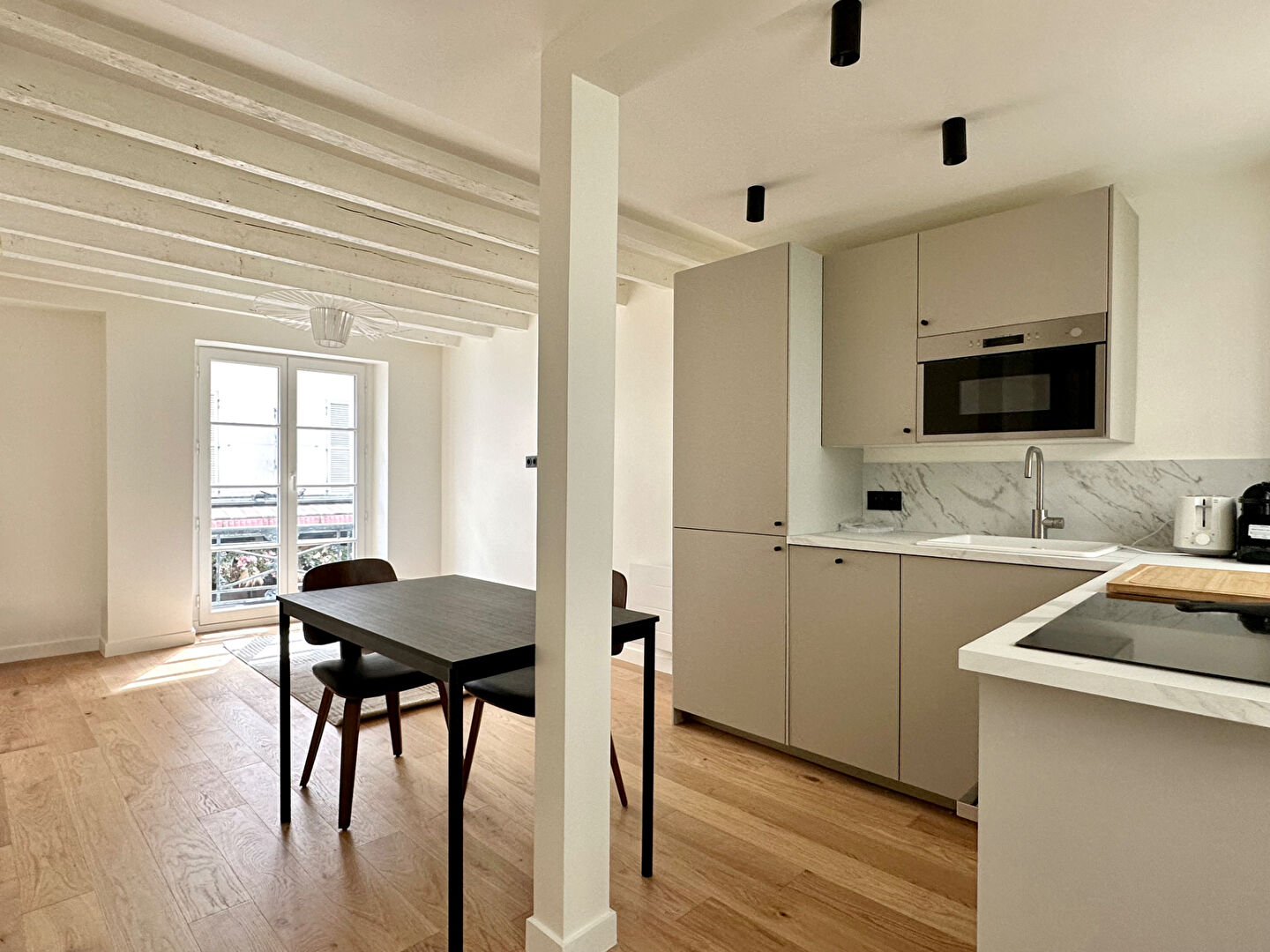 Agence immobilière de QUOD,  ASSOCIES Paris 17eme