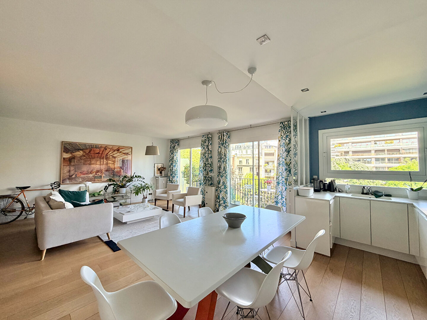 Agence immobilière de QUOD,  ASSOCIES Paris 17eme