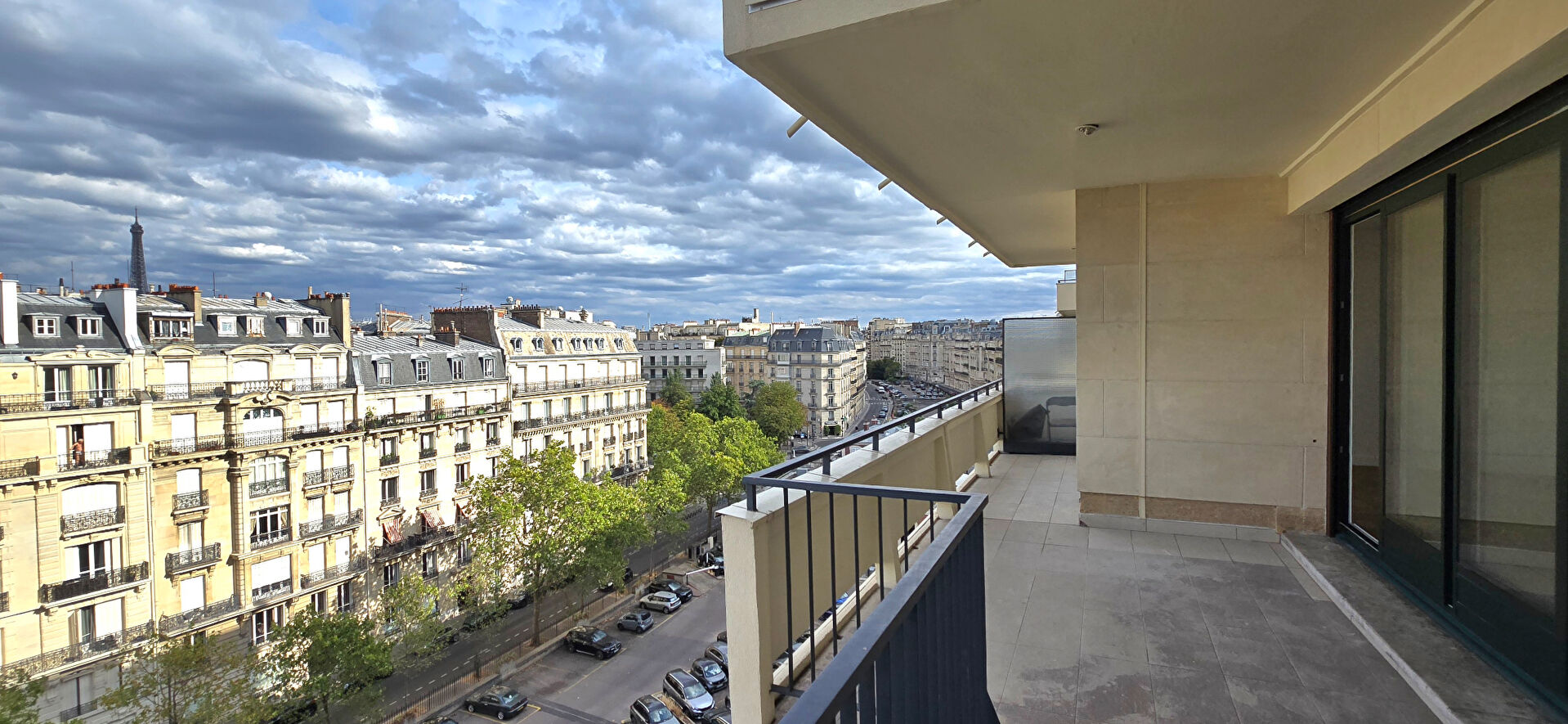 Agence immobilière de QUOD,  ASSOCIES Paris 17eme
