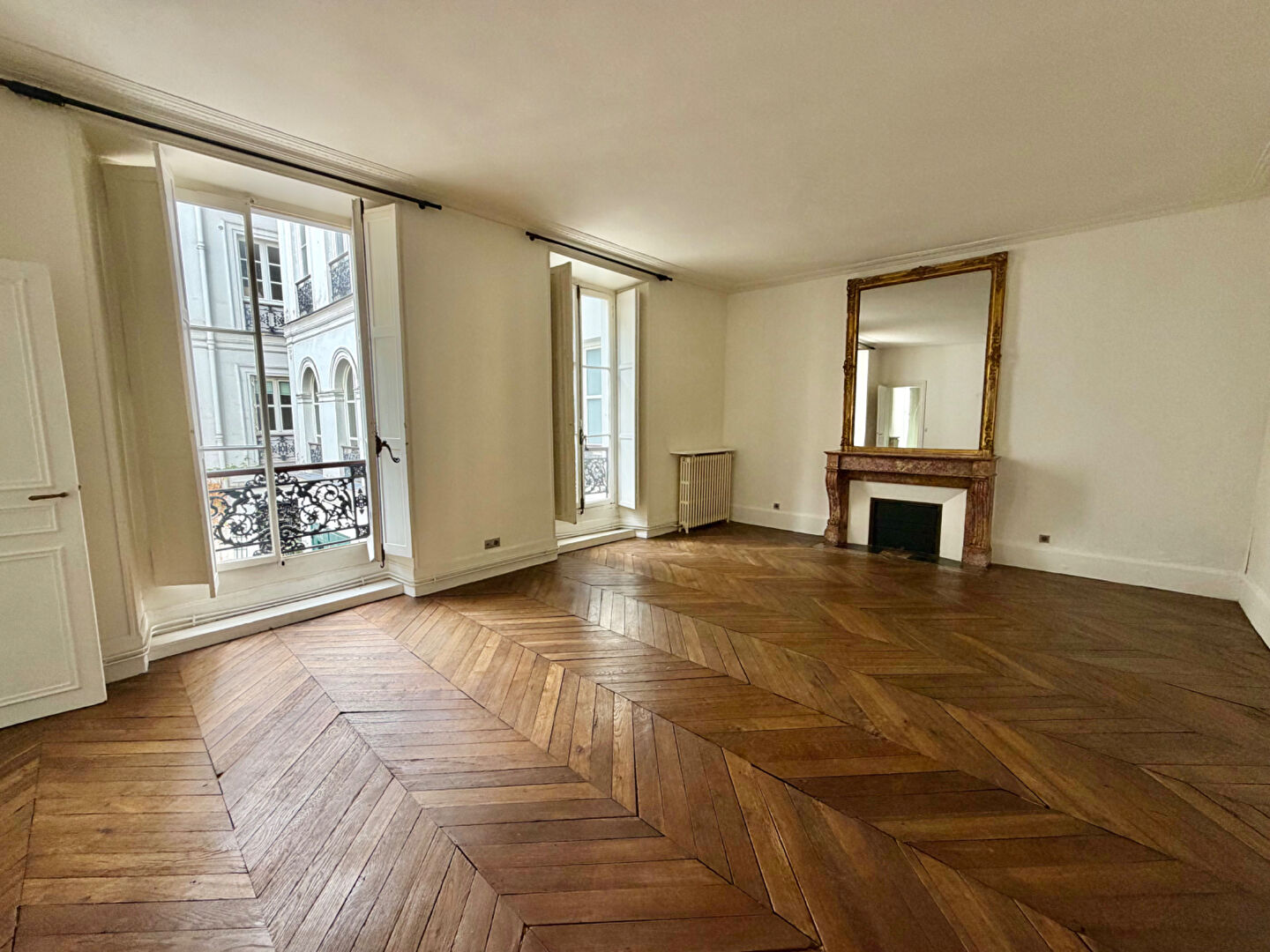 Agence immobilière de QUOD,  ASSOCIES Paris 17eme