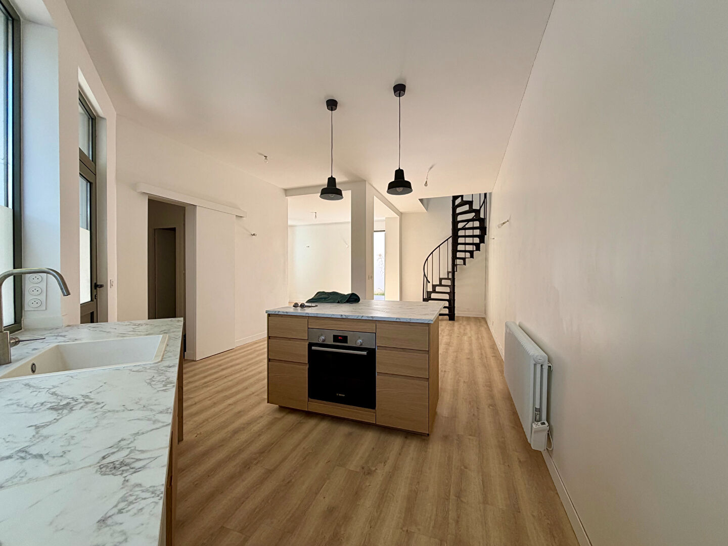 Agence immobilière de QUOD,  ASSOCIES Paris 17eme
