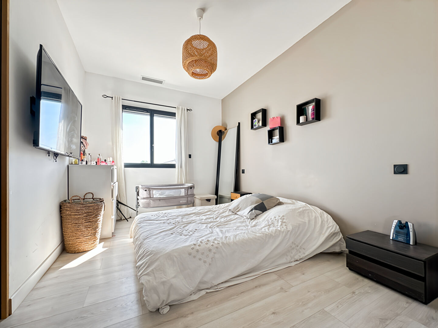 Photo Maison récente de plain-pied à vendre - Créon image 5/6