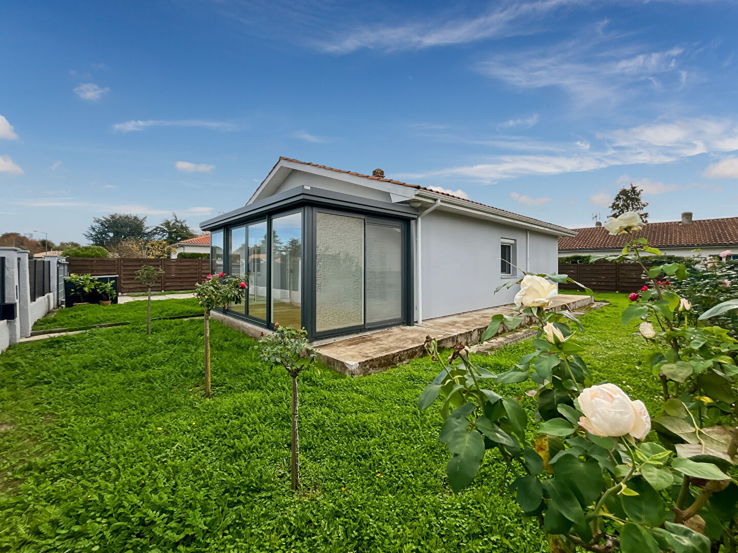 A vendre - Maison AMBARES-ET-LAGRAVE - 5 pièce(s) 98 m2