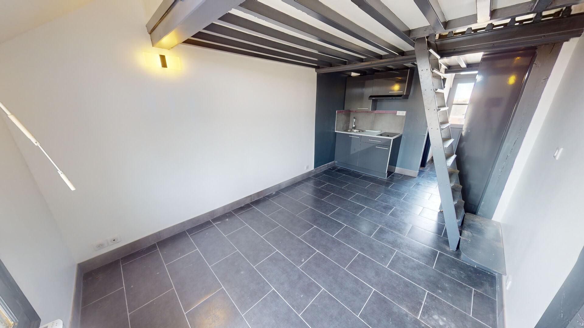 IMMEUBLE DE 7 LOGEMENTS - PROCHE MER - IDÉAL INVESTISSEUR