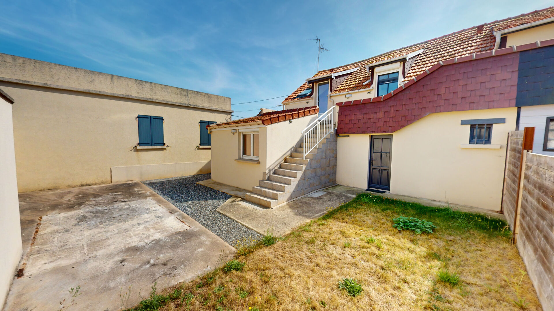 Photo IMMEUBLE DE 7 LOGEMENTS - PROCHE MER - IDÉAL INVESTISSEUR image 4/6