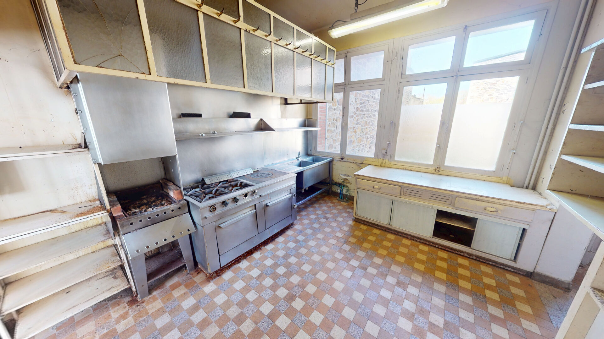 Photo IMMEUBLE À FORT POTENTIEL - 402 M2 - CENTRE DE THURY-HARCOURT image 4/6