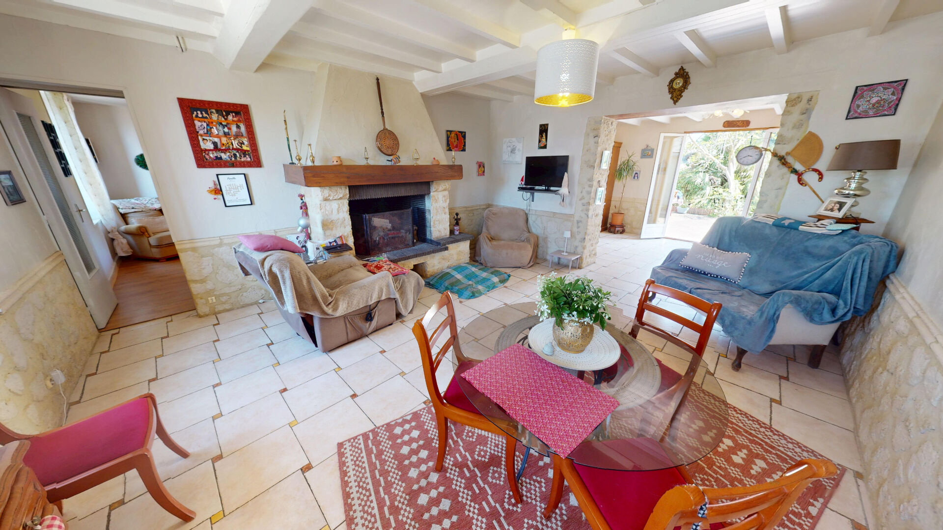 MAISON EN PIERRES DE 131 M2 - VIE DE PLAIN PIED - 5 KMS DE BAYEUX SUD