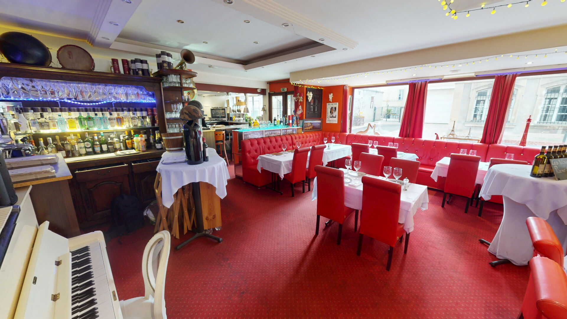 Photo FONDS DE COMMERCE - RESTAURANT FESTIF - PROCHE CATHÉDRALE image 3/6