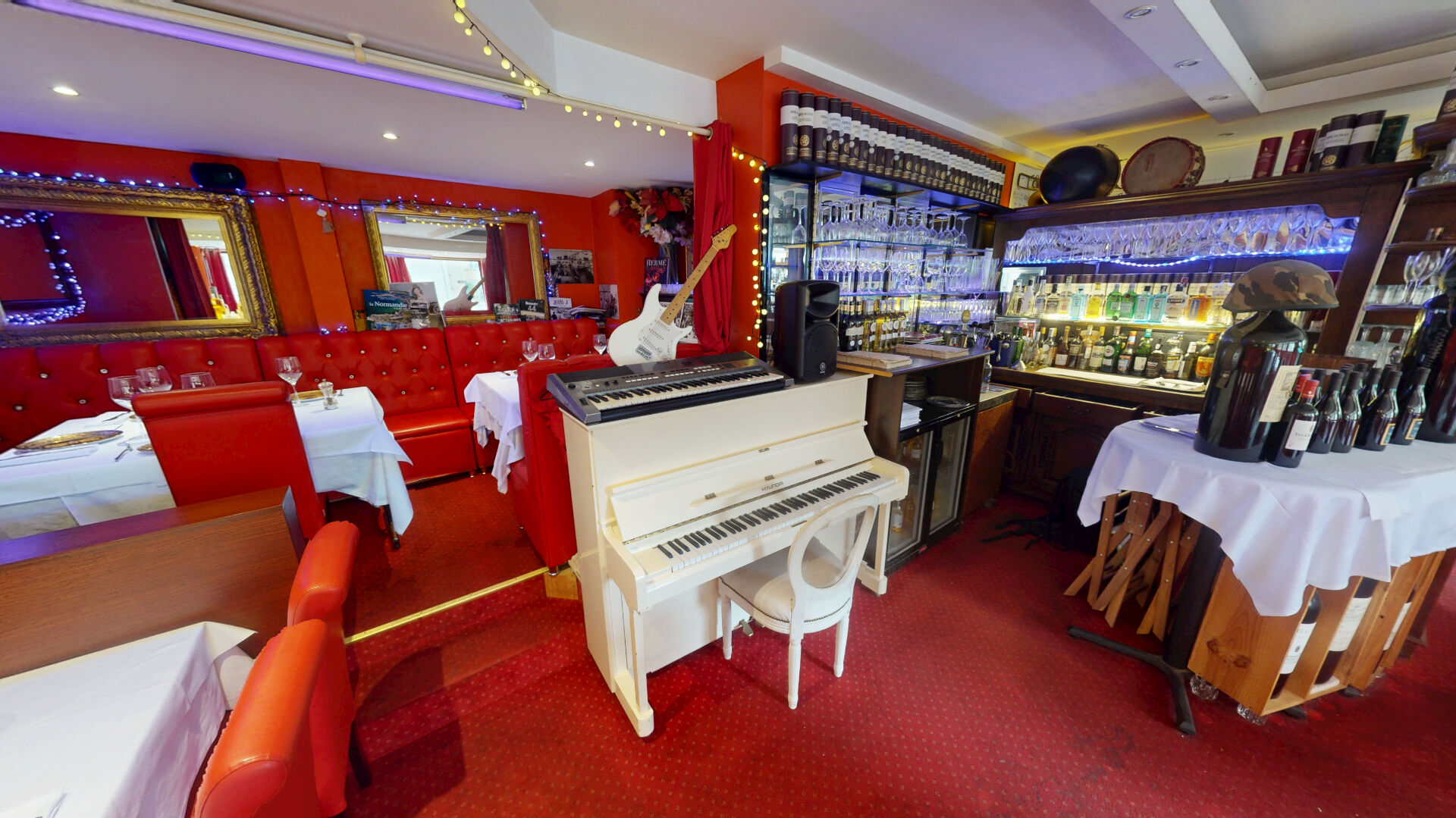 Photo FONDS DE COMMERCE - RESTAURANT FESTIF - PROCHE CATHÉDRALE image 4/6