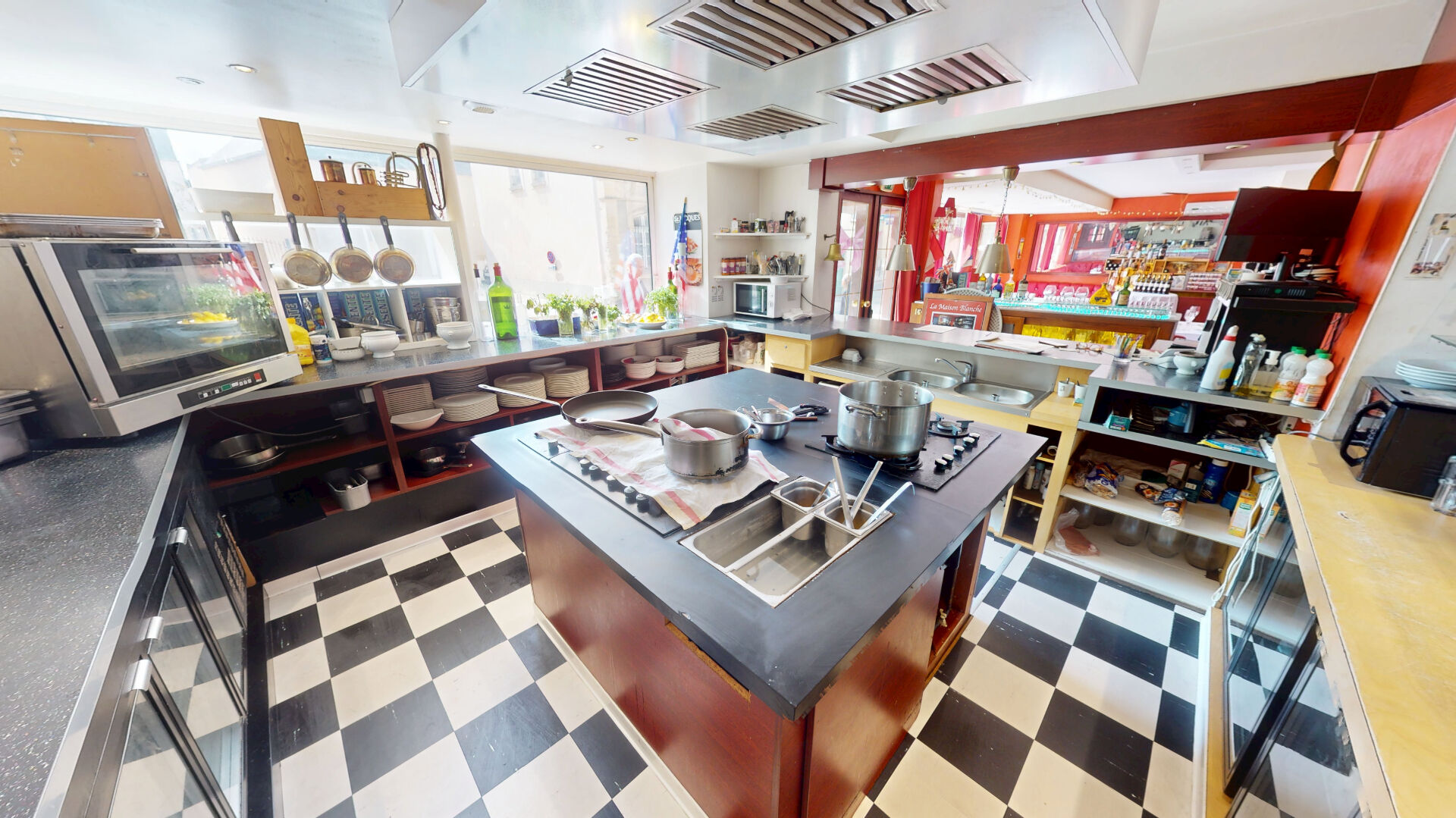 Photo FONDS DE COMMERCE - RESTAURANT FESTIF - PROCHE CATHÉDRALE image 6/6