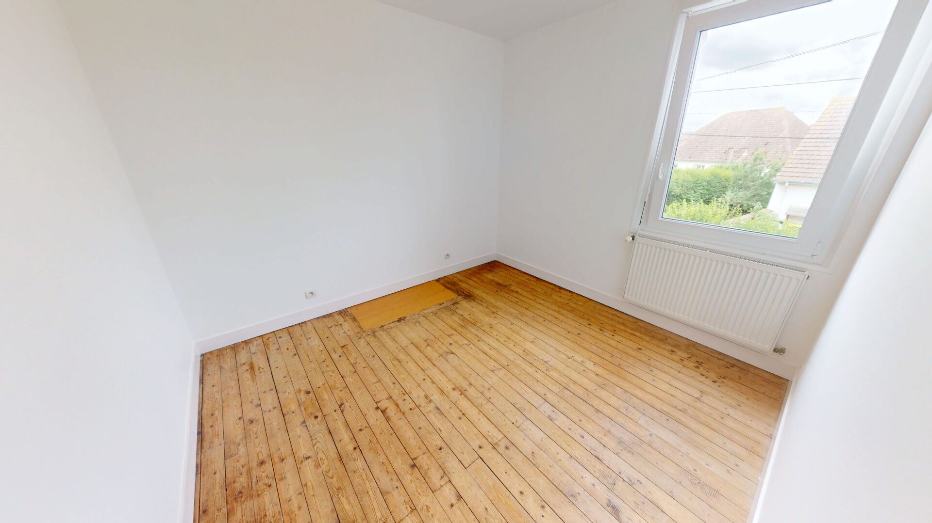 Photo MAISON À 30 METRES DE LA MER - 3 CHAMBRES - COURETTE EXTÉRIEURE image 2/6