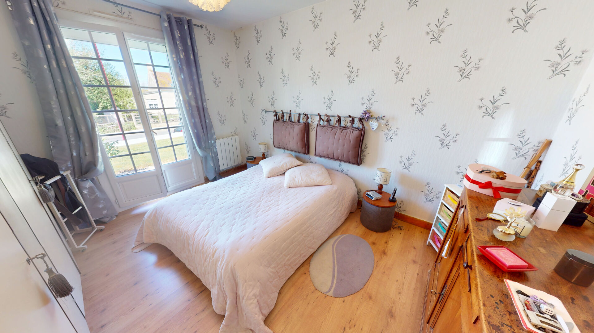 Photo MAISON 5 CHAMBRES - SOUS-SOL COMPLET - VALAMBRAY image 5/6