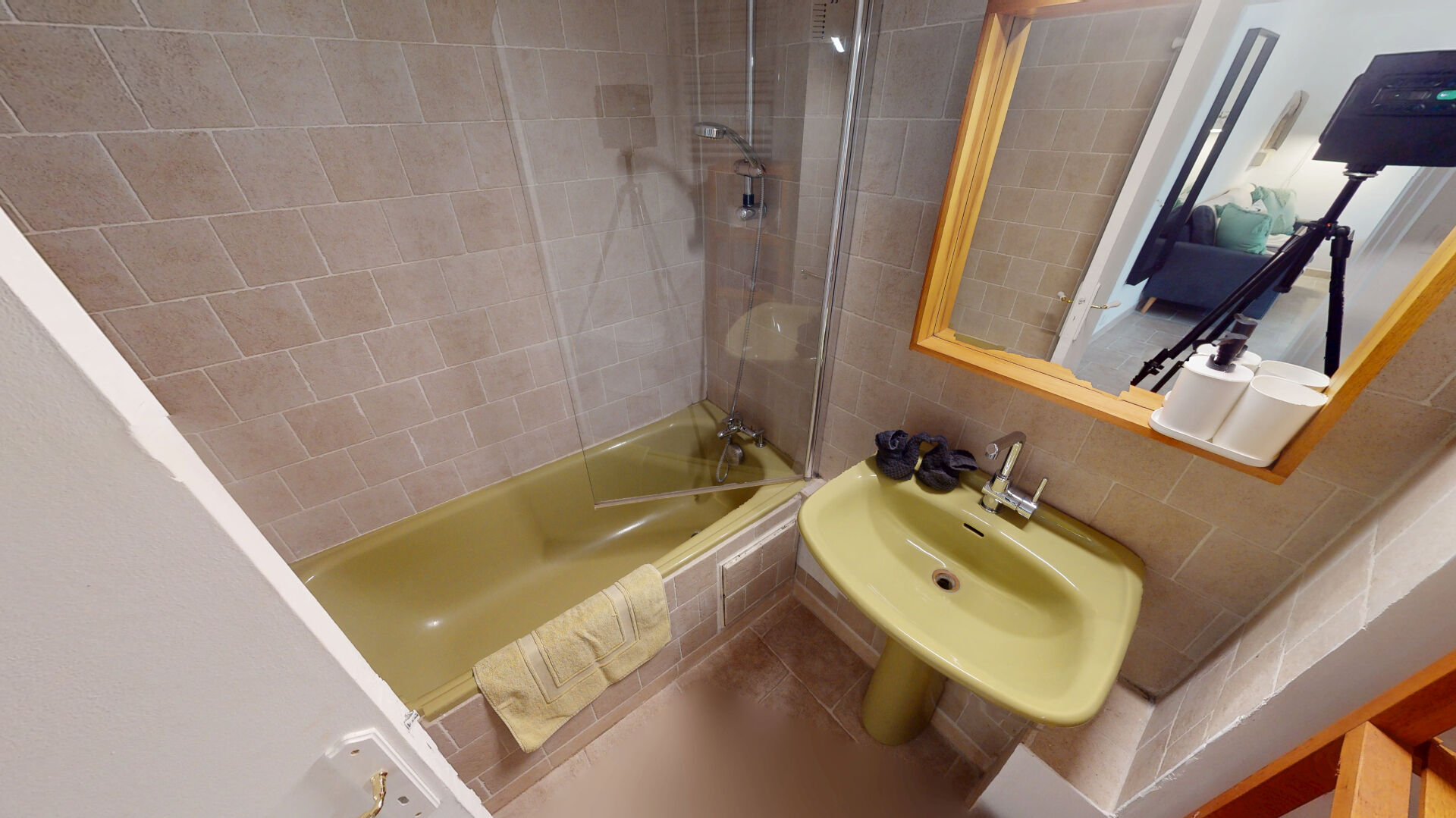 Photo APPARTEMENT 2 PIÈCES EN SOUPLEX - COUR INTÉRIEURE - BAYEUX CENTRE HISTORIQUE image 5/6