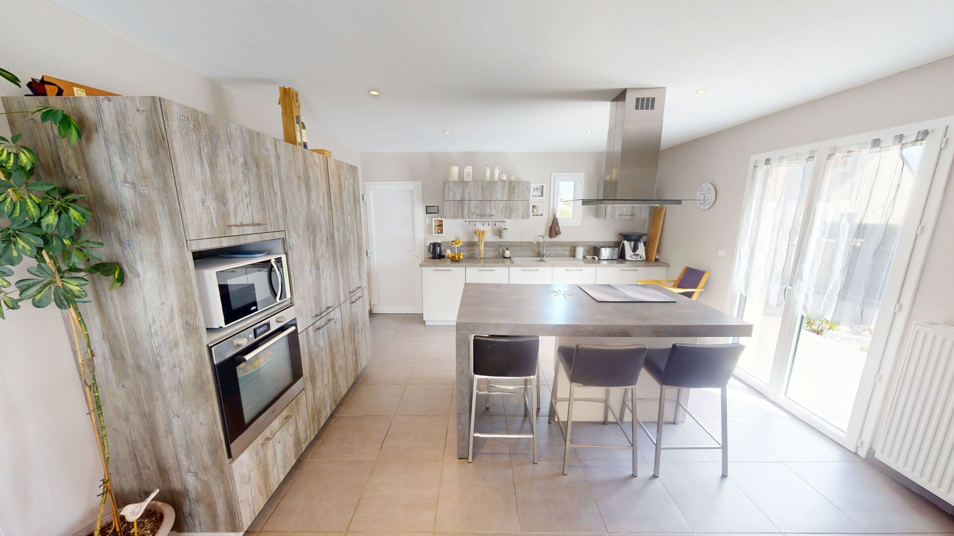 Photo MAISON AVEC GRANDS VOLUMES - 4 CHAMBRES - VIE DE PLAIN-PIED - 2 KMS CREULLY image 6/6