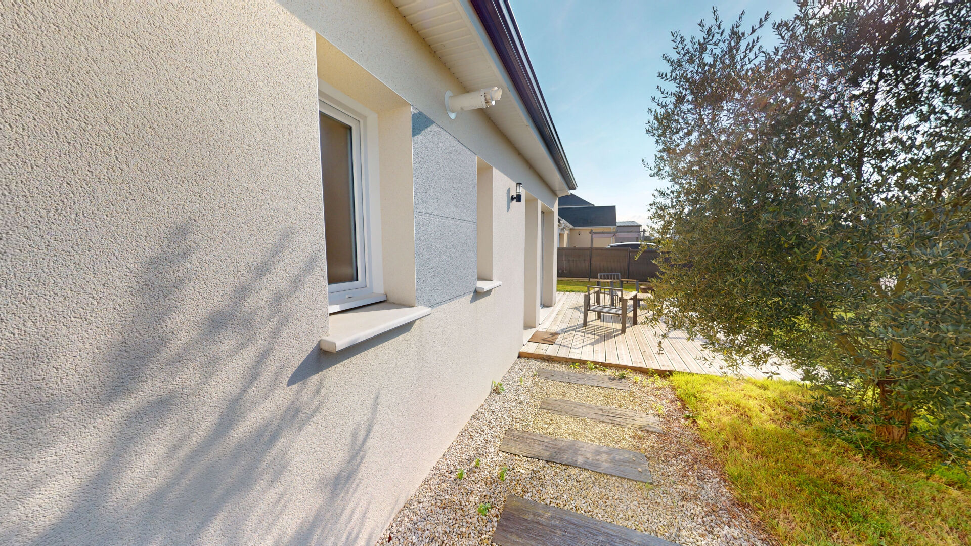 MAISON 4 CHAMBRES - CONSTRUCTION RECENTE - 15MIN CAEN NORD EST