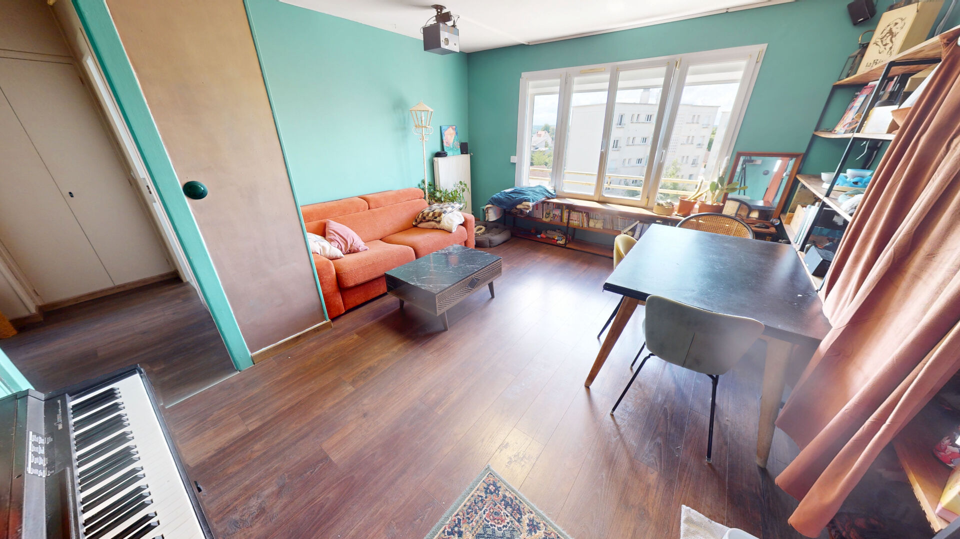 Photo APPARTEMENT 3 CHAMBRES - DERNIER ETAGE - CAEN RIVE DROITE image 2/6