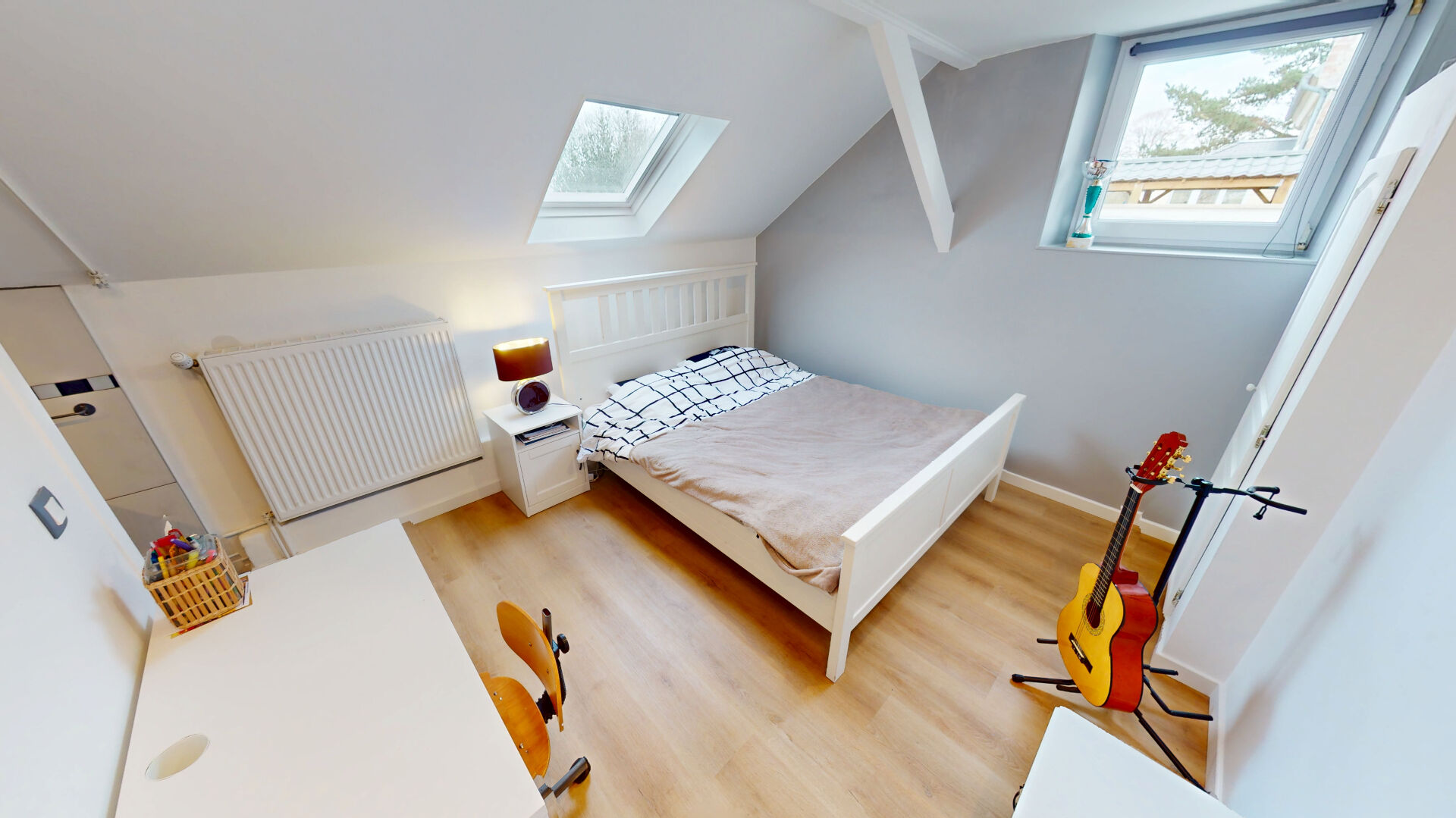 Photo MAISON DE 149 M2 AVEC VIE DE PLAIN-PIED - 4 CHAMBRES - PROCHE COMMODITÉS image 4/6