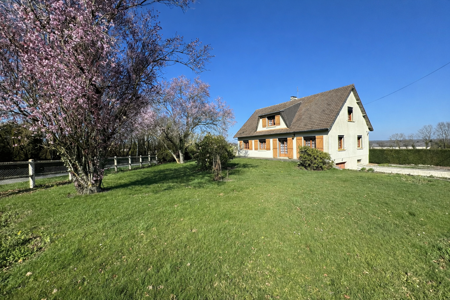 Agence immobilière de RUE DU PARTICULIER Bayeux