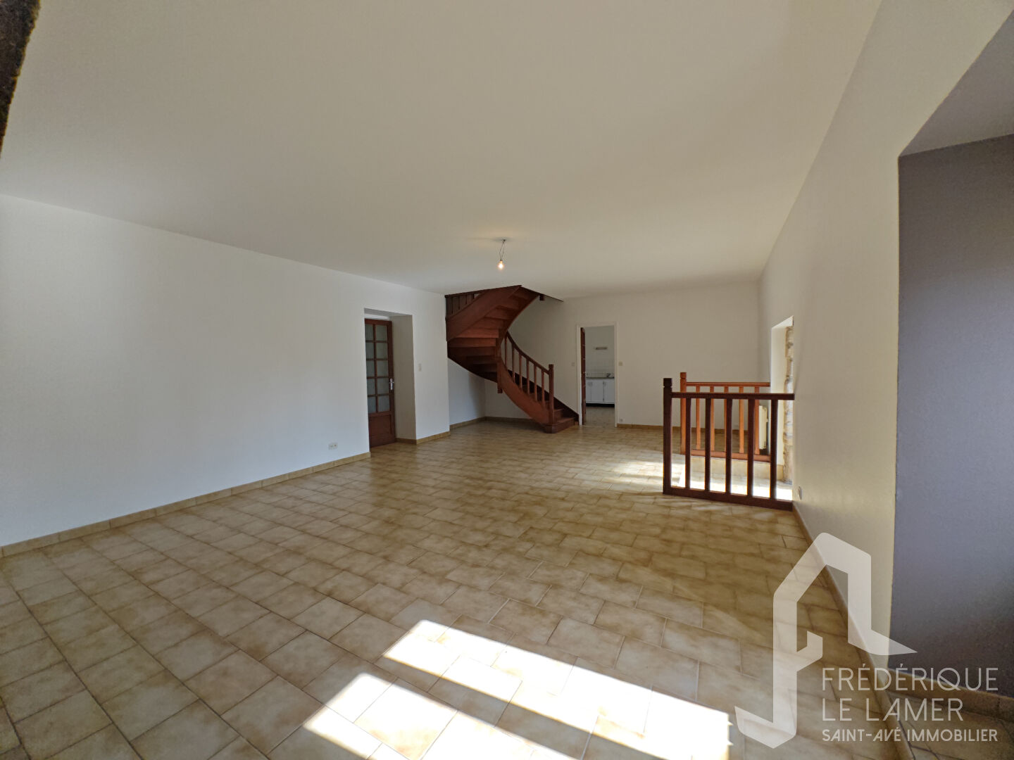 Photo Longère Saint Ave 212 m2 composée de 2 logements image 5/6