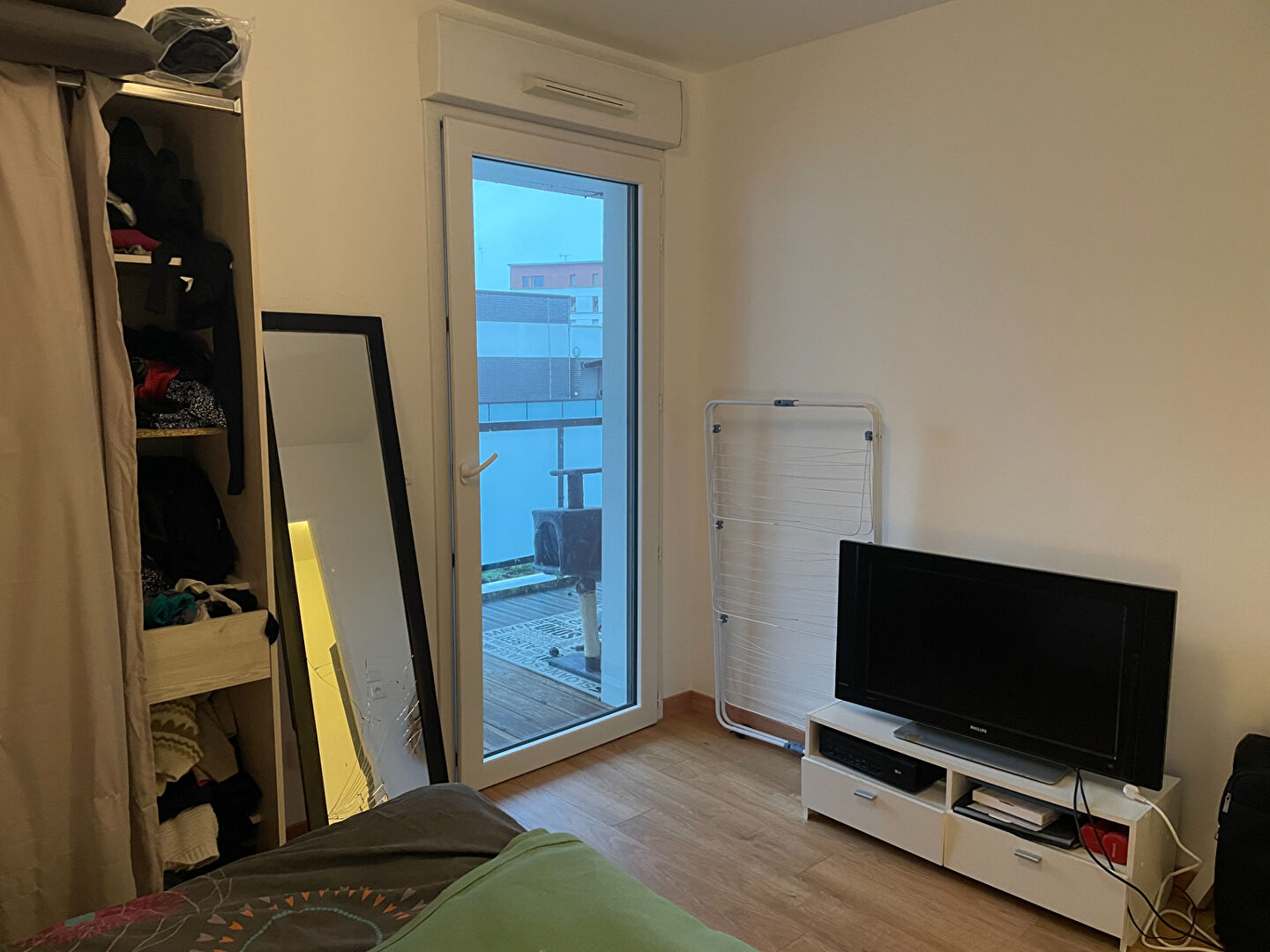 Photo Appartement  2 pièce(s) avec terrasse + parking image 5/6