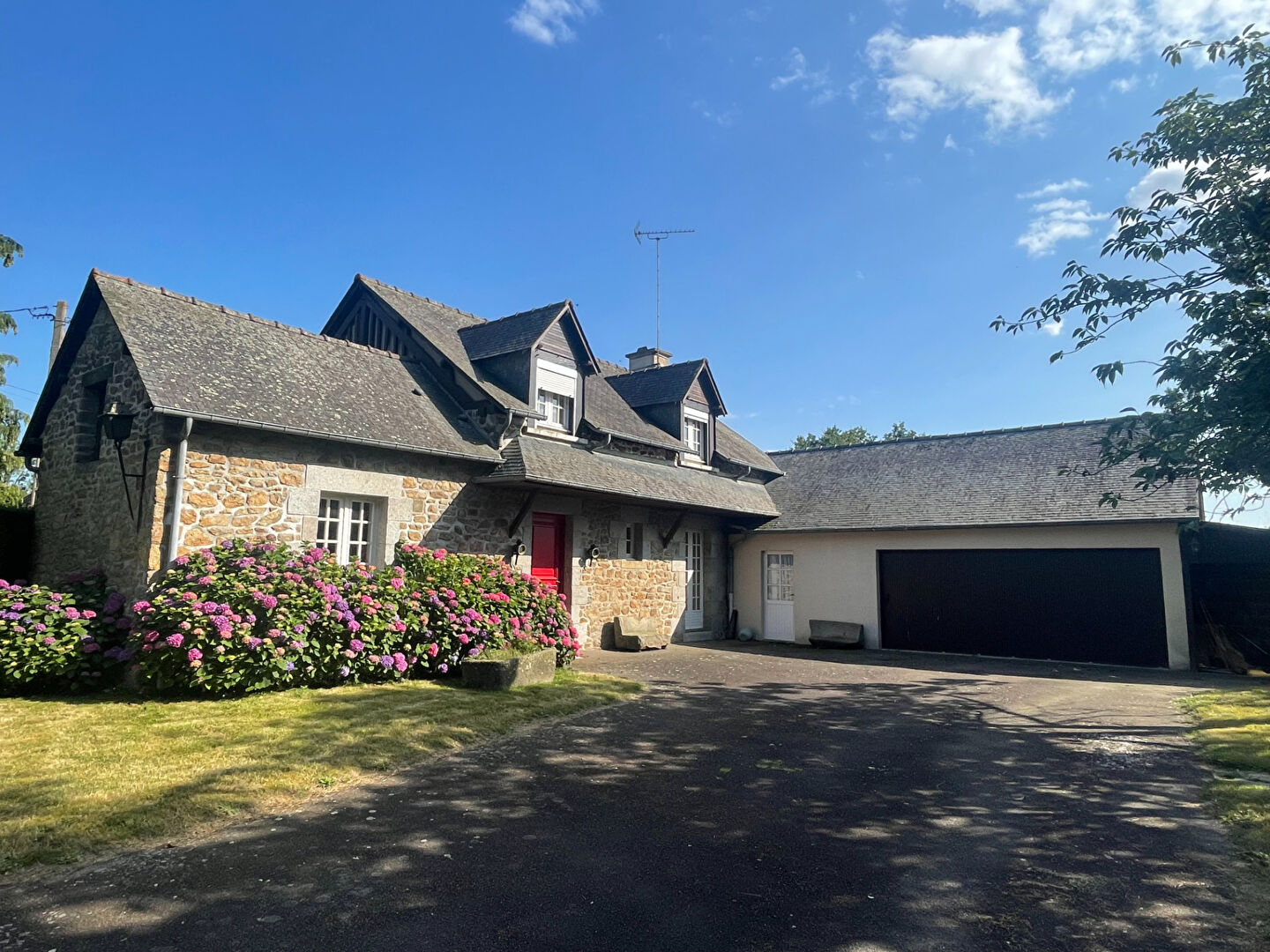 Photo Maison La Selle En Luitre 5 pièce(s) 116.50 m2 image 1/6