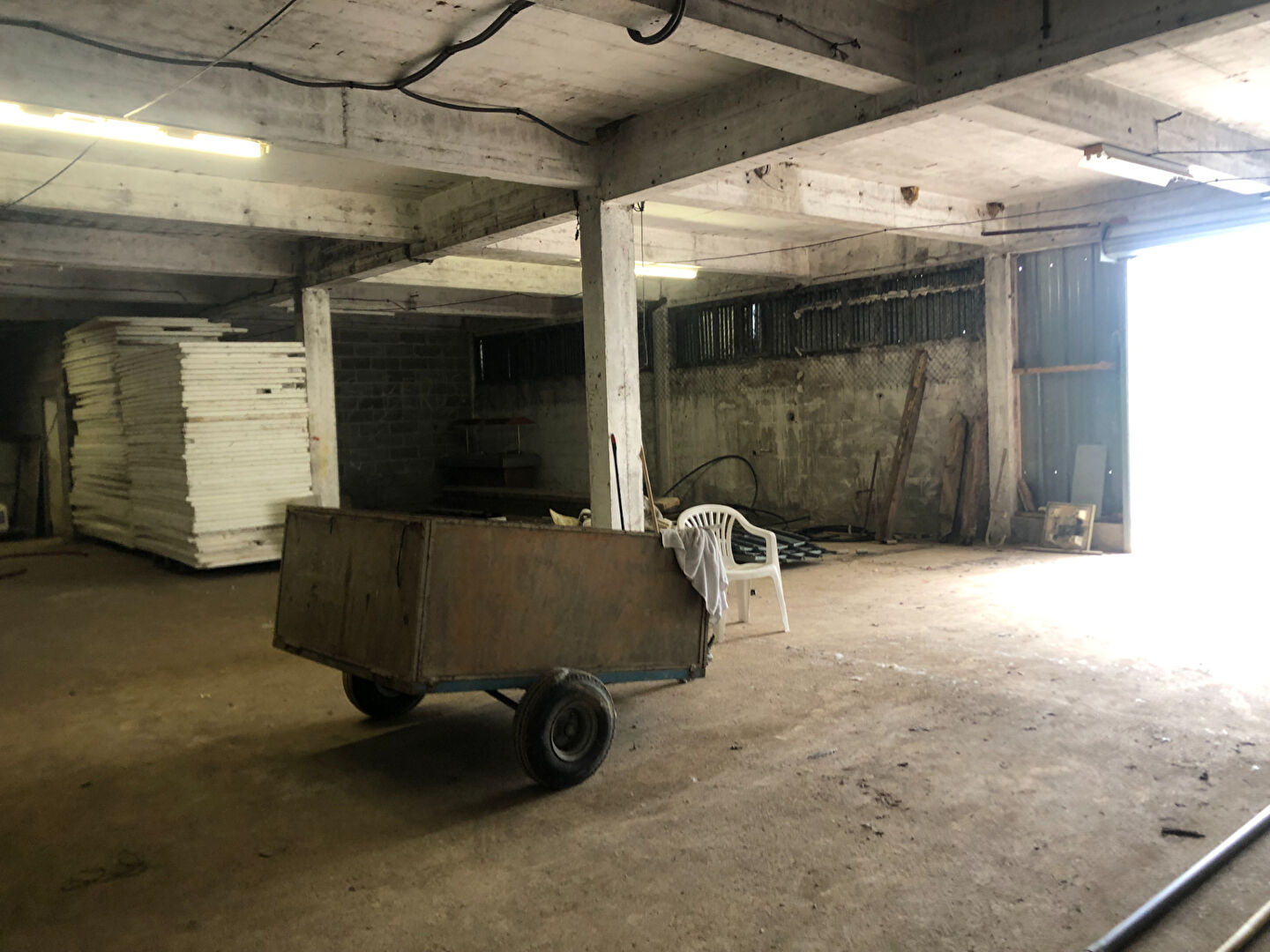 Photo Parking / box Fougeres image 2/6