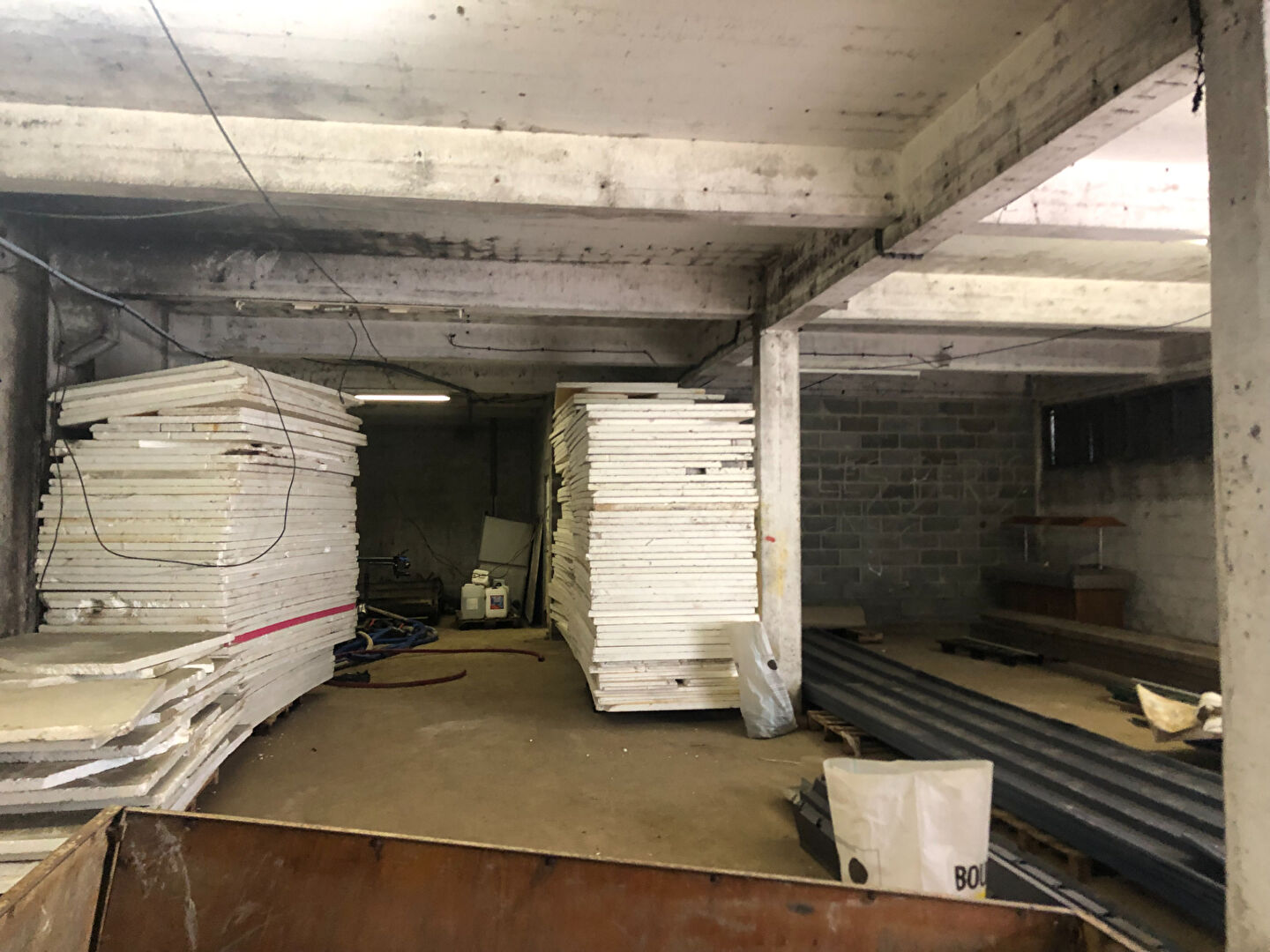 Photo Parking / box Fougeres image 4/6