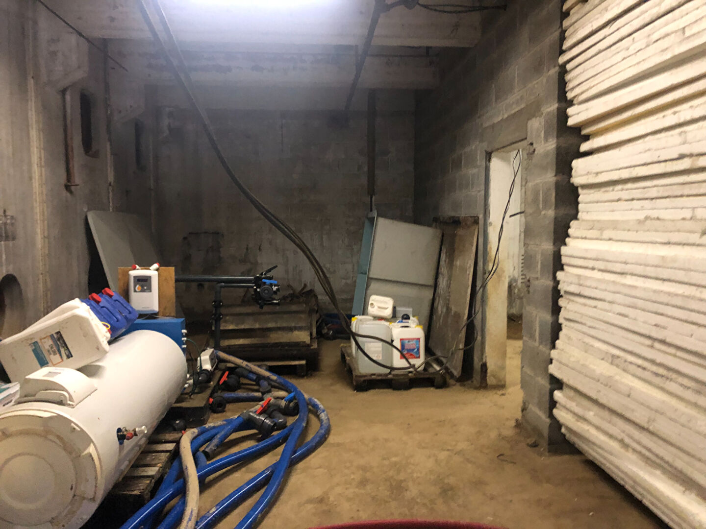 Photo Parking / box Fougeres image 6/6