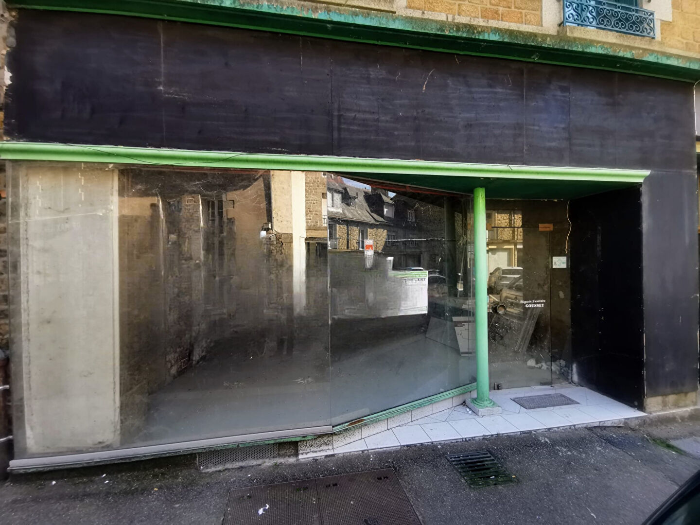 Photo Local commercial 48m² image 2/2