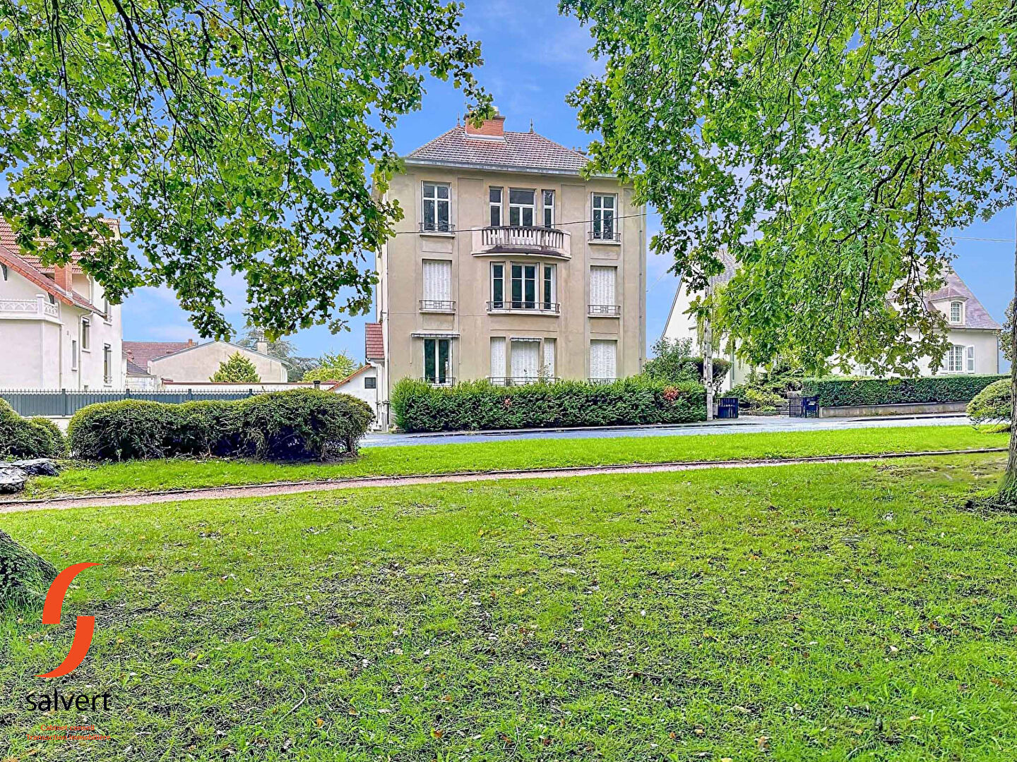 Photo A vendre Appartement  T5. image 1/6