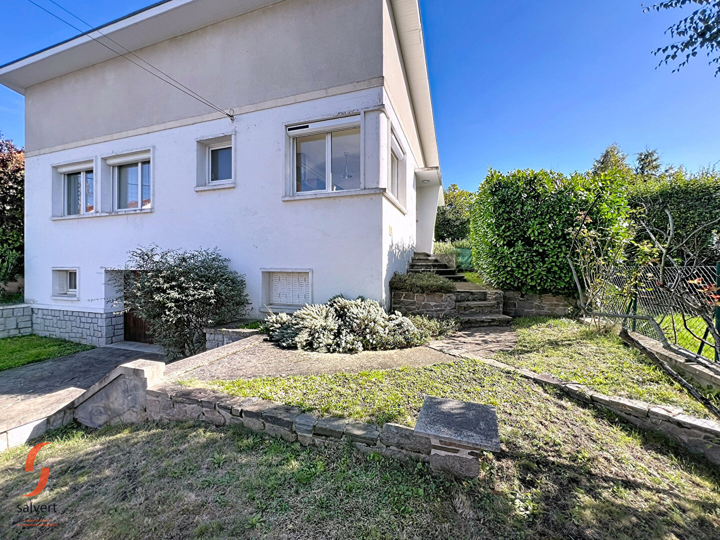 Photo A vendre, maison, 5 pièces, plain-pied sur jardin, rénovée image 1/6