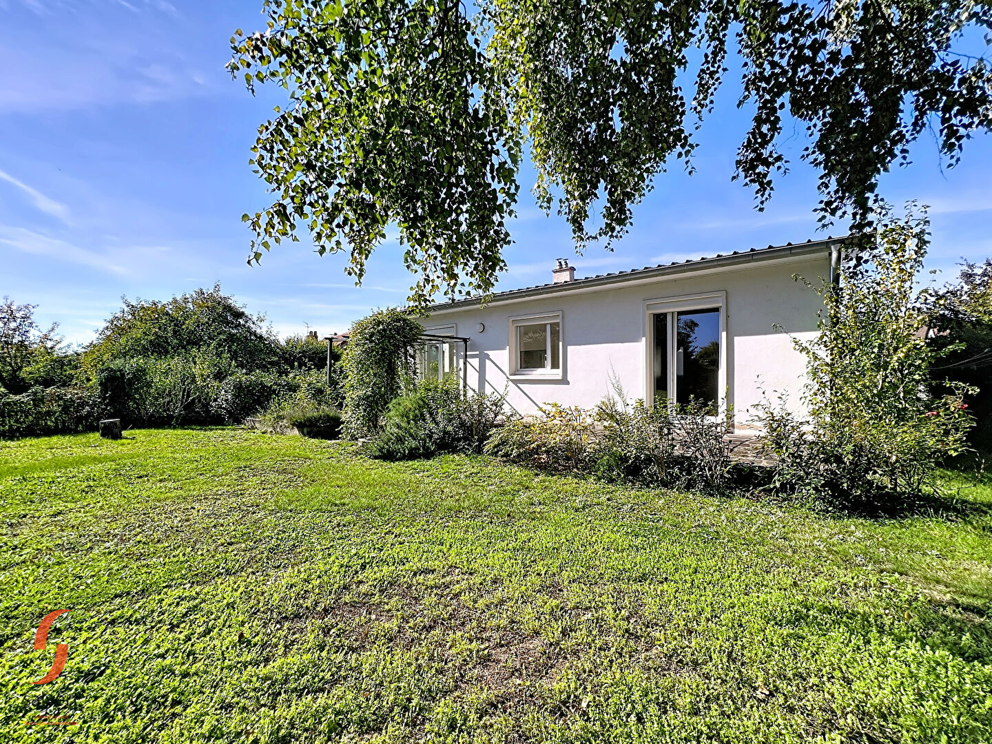 Photo A vendre, maison, 5 pièces, plain-pied sur jardin, rénovée image 2/6