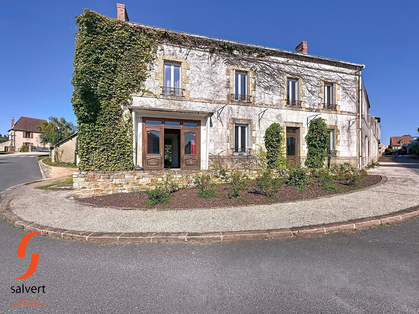 Photo A vendre Maison  278 m², 5 chambres, Jardin. image 1/6
