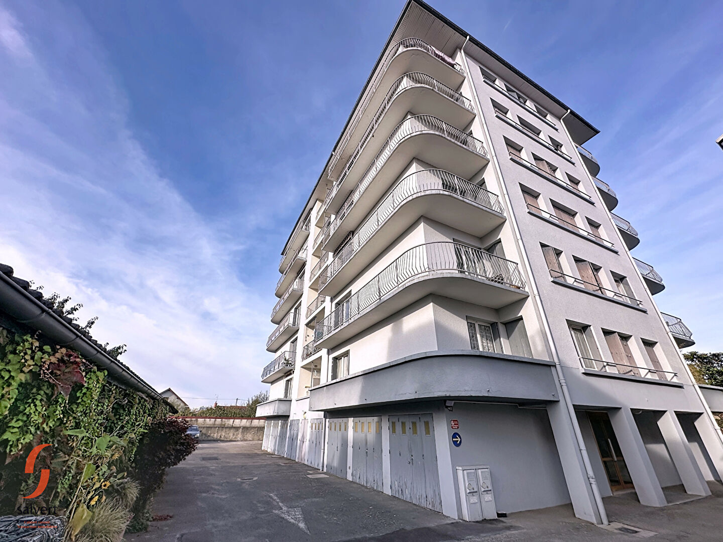 A vendre, appartement  3 pièces, rénové, balcon, vu dégagée, parking