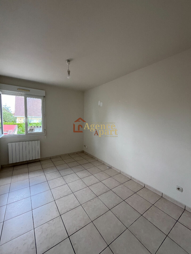 Photo Immeuble Sannerville - 5 appartements image 2/5